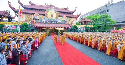 Trang nghiêm Đại lễ Phật đản Phật lịch 2570 tại Việt Nam Quốc Tự