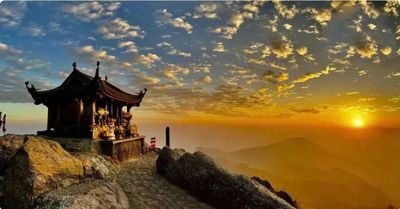 Mừng Phật đản - Hòa thượng Thích Thanh Quyết bình thơ Hồng Gai