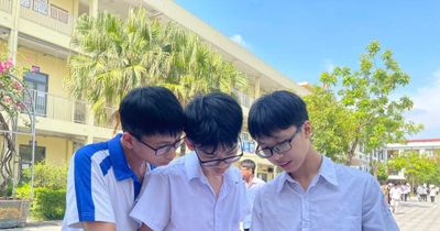 Đề thi vào lớp 10 giữ nhịp đổi mới và phân hóa cao
