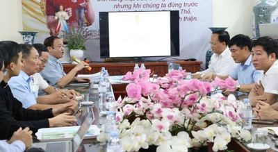 Lãnh đạo tỉnh Bắc Ninh làm việc với Giáo xứ Tử Nê