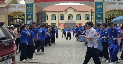 Hơn 61.700 thí sinh Hải Phòng bước vào môn thi đầu tiên của kỳ thi vào 10
