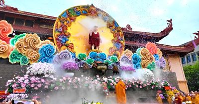 Đại lễ Phật đản tại Việt Nam Quốc Tự: Lan tỏa ánh sáng từ bi giữa đời thường
