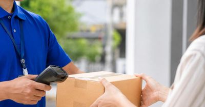 Người gửi hàng qua bưu chính có thể phải xác thực thông tin