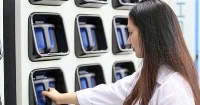 Trụ sạc và tủ đổi pin: Bộ mặt của thương hiệu xe điện