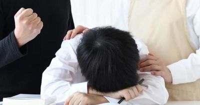 Trẻ dễ mắc lo âu, trầm cảm vì áp lực thi cử: Cha mẹ cần làm gì?
