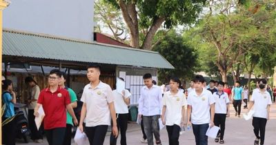 Đề thi Văn vào lớp 10 ở Hải Phòng chọn chủ đề tình mẹ, lòng biết ơn gia đình