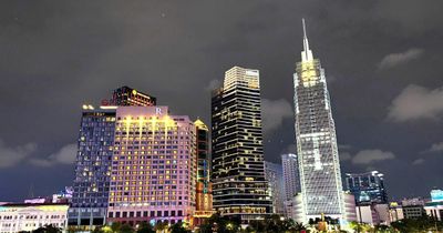 Đánh thức kinh tế đêm - Bài 1: Sức hút khi thành phố lên đèn