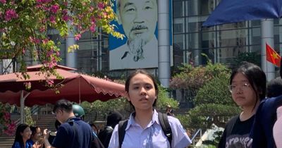 Đề thi chuyên Văn Hà Nội năm 2026 'hay, thú vị'