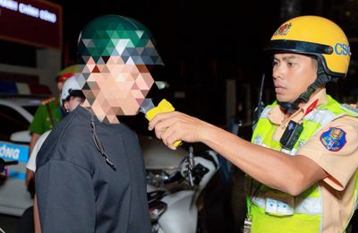 Hơn 100 tài xế dính nồng độ cồn trên 'phố ăn nhậu' tại Đồng Nai