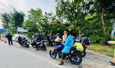 Trạm CSGT Hàm Tân kiểm tra đột xuất đoàn 40 xe mô tô phân khối lớn trên quốc lộ 1