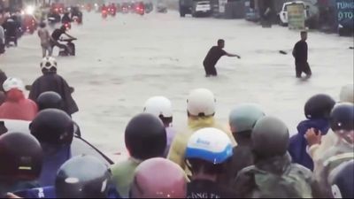 Trung tâm thành phố Đồng Nai ngập sâu sau mưa lớn