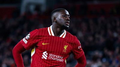 Cầu thủ tiếp theo xác nhận rời Liverpool