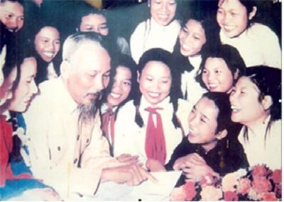 Trẻ em như búp trên cành