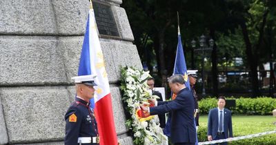 Tổng Bí thư, Chủ tịch nước Tô Lâm dâng hoa tại Đài tưởng niệm anh hùng dân tộc Philippines Jose Rizal
