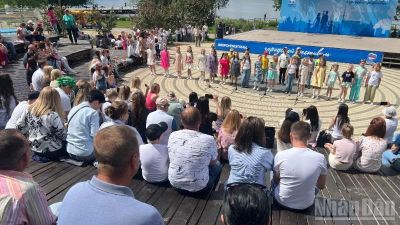 Nga tăng cường hỗ trợ các gia đình có con nhỏ