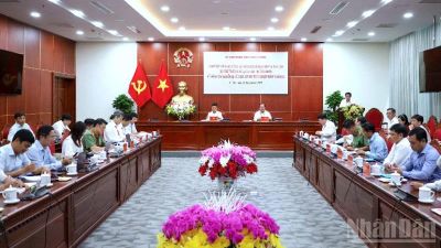 Lãnh đạo Bộ Giáo dục và Đào tạo kiểm tra công tác chuẩn bị thi tốt nghiệp tại Cà Mau