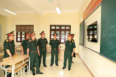 Kiểm tra công tác bảo đảm hậu cần, kỹ thuật tại Trường Thiếu sinh quân miền Bắc