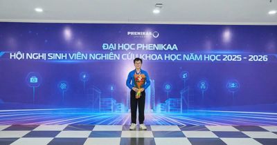 Dù từng gián đoạn việc học 6 năm, nam sinh ngành Luật đạt GPA 3,90 và ba lần là 'Sinh viên 5 tốt' cấp Thành phố