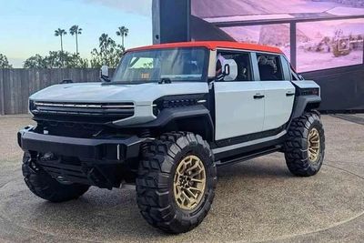 [GALLERY] Chi tiết Hummer X - bán tải off-road tương lai ra mắt toàn cầu