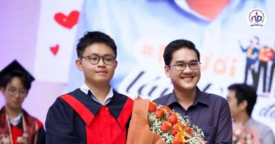 Đề thi Ngữ văn TPHCM chạm đúng vấn đề của giới trẻ trong thời đại số