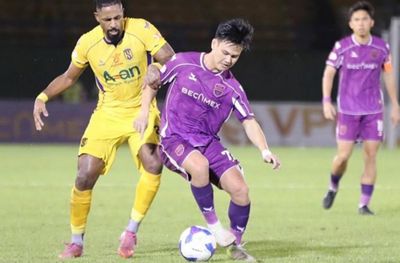 Cuộc đua trụ hạng V-League: Những trận cầu 'sinh tử'