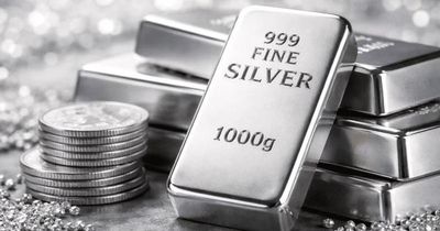 Giá bạc hôm nay (1/6): Tăng, giảm trái chiều