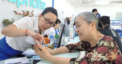 Thuê bao khi gắn trên smartphone mới sẽ phải xác thực lại sinh trắc học