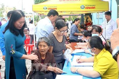 Vĩnh Long đặt mục tiêu 100% người dân được khám sức khỏe