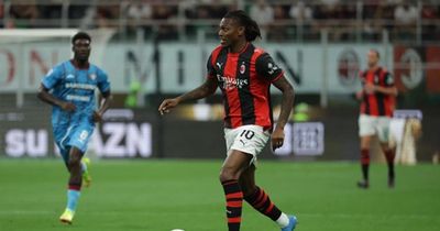 Arsenal nhắm chiêu mộ Morgan Rogers và Rafael Leao để nâng tầm hàng công cho Mikel Arteta