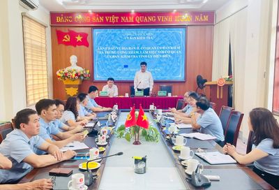 Đoàn công tác Cơ quan UBKT Trung ương trao đổi nghiệp vụ kiểm tra, giám sát