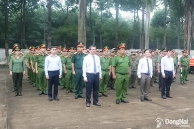 Công an các phường, xã của thành phố Đồng Nai ra quân thực hiện tháng cao điểm phòng, chống tội phạm, tệ nạn ma túy