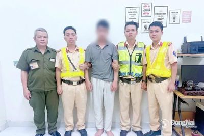 Kịp thời phát hiện, bắt giữ đối tượng trộm cắp tài sản trốn trên xe khách