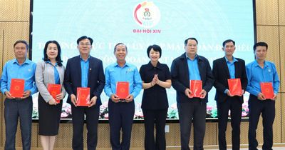 Thường trực Tỉnh ủy Lâm Đồng gặp mặt Đoàn đại biểu dự Đại hội Công đoàn Việt Nam lần thứ XIV