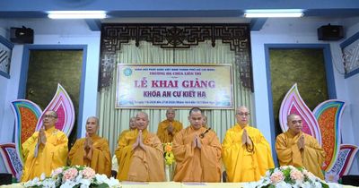 Lễ khai giảng khóa An cư kiết hạ cho Tăng Ni các phường Vũng Tàu, Tam Thắng, Phước Thắng, Rạch Dừa