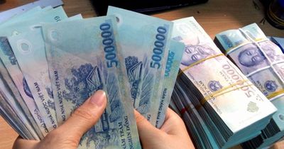 360.000 tỷ đồng 'tháo chạy' khỏi ngân hàng, giao dịch tiền mặt đang quay trở lại?