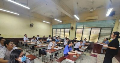 TP Hồ Chí Minh: 2 thí sinh vi phạm quy chế trong ngày đầu thi lớp vào 10