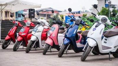 Hà Nội đề xuất hỗ trợ tối đa 20 triệu đồng khi đổi xe máy xăng sang xe điện