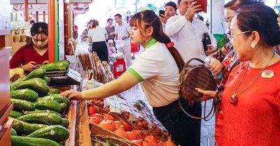 Ngọt ngào hương sắc miệt vườn gọi mời du khách ghé đến Lễ hội Trái cây Nam Bộ