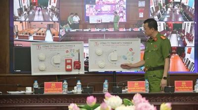 Công an Hà Nội ra mắt thiết bị báo cháy không dây ứng dụng công nghệ AI