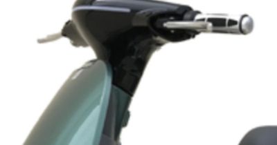 Xe máy điện giá 18 triệu đồng thiết kế mềm mại, chạy 80km/lần sạc, tải trọng lớn bán ở Việt Nam hấp dẫn người mua