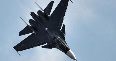 Bom Iran lần đầu xuất hiện trên tiêm kích Su-30 Nga