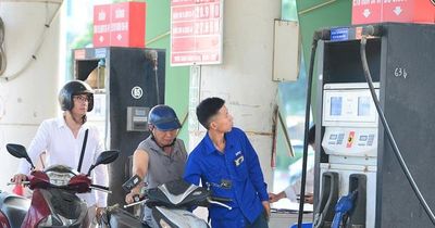 Ngày đầu xăng E10 chính thức bán ra thị trường