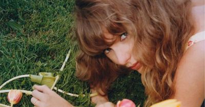 Taylor Swift chính thức góp giọng trong Toy Story 5, quay lại hát nhạc Country