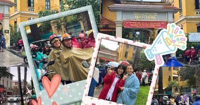 Đội mưa chờ con, phụ huynh cùng các sĩ tử 2K11 khép lại mùa thi vào lớp 10