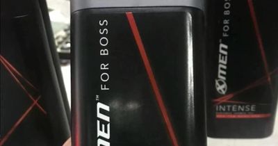 Hai lô sữa tắm Xmen for Boss Intense và nước rửa tay Botanika bị thu hồi