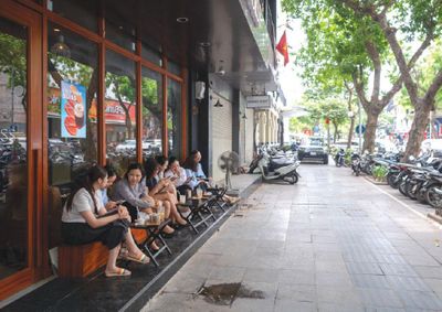 Kinh tế vỉa hè nhìn từ nguyên lý nhất nguyên