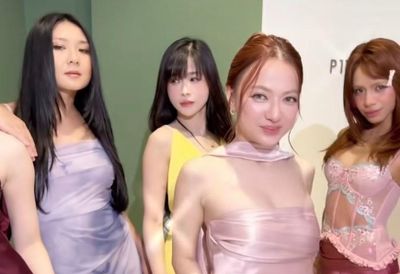 Xuân Nghi tổ chức tiệc độc thân có dàn sao Việt