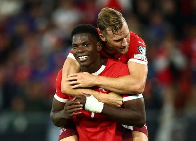 Sao Thụy Sĩ mất World Cup vì rắc rối pháp lý?