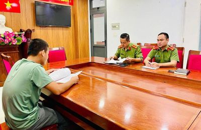 Quẹt thẻ 'khống' để rút tiền mặt, một hộ kinh doanh bị phạt hơn 137 triệu đồng