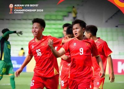 CĐV Đông Nam Á trầm trồ trước 'máy săn bàn' mới của U19 Việt Nam